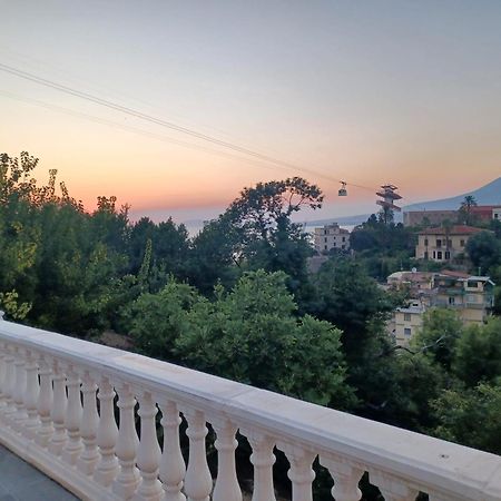 Villa Laguga Castellammare di Stabia Bagian luar foto