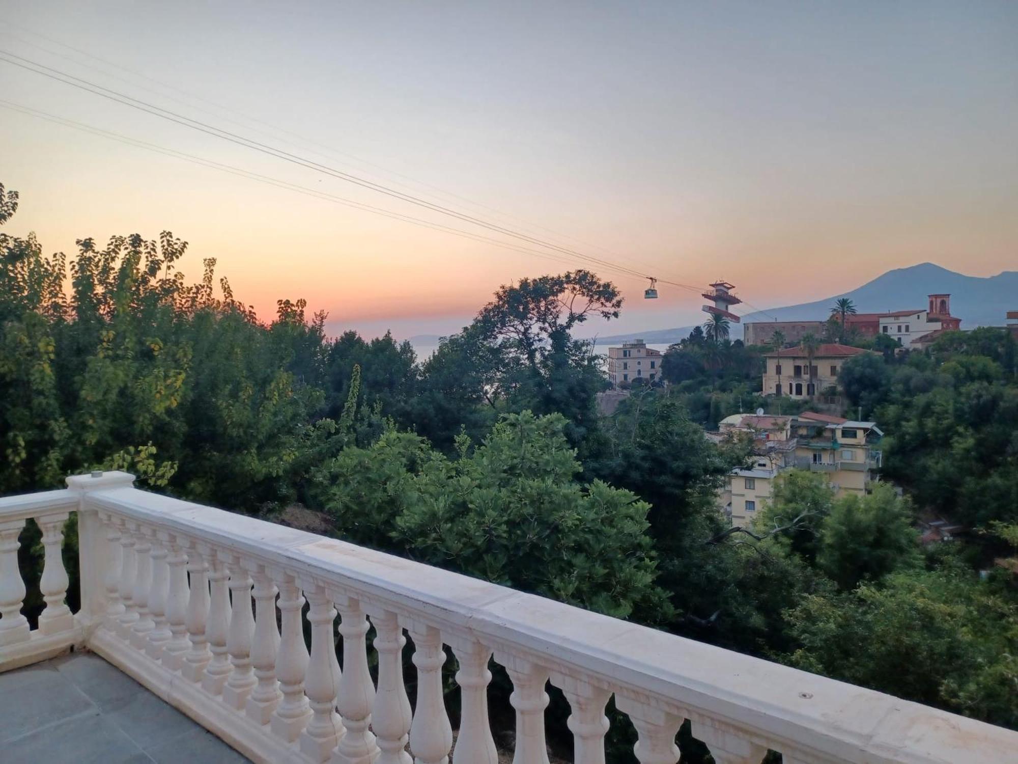 Villa Laguga Castellammare di Stabia Bagian luar foto